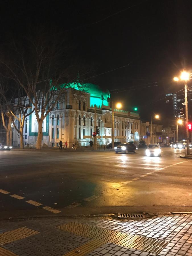 Атмосферная Квартира В Центре Одессы أوديسا المظهر الخارجي الصورة